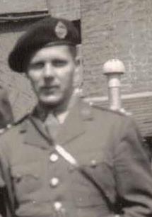 George Mason Bev Hurst Emily Palmer 165 Victoria Rd Cambridge abt Sept 1943